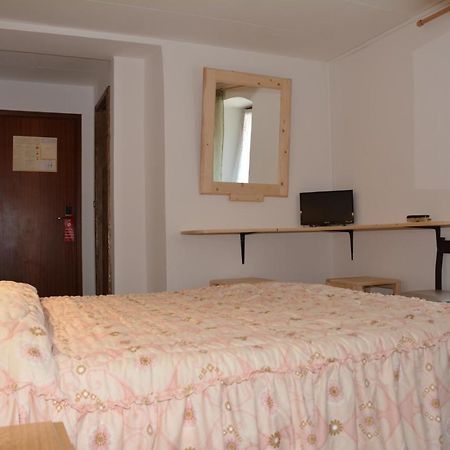 Albergo Roncone ภายนอก รูปภาพ