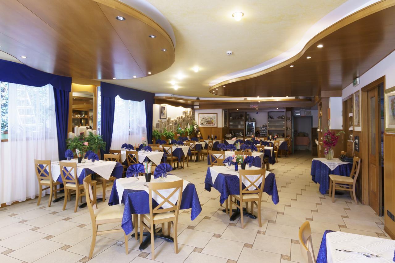 Albergo Roncone ภายนอก รูปภาพ