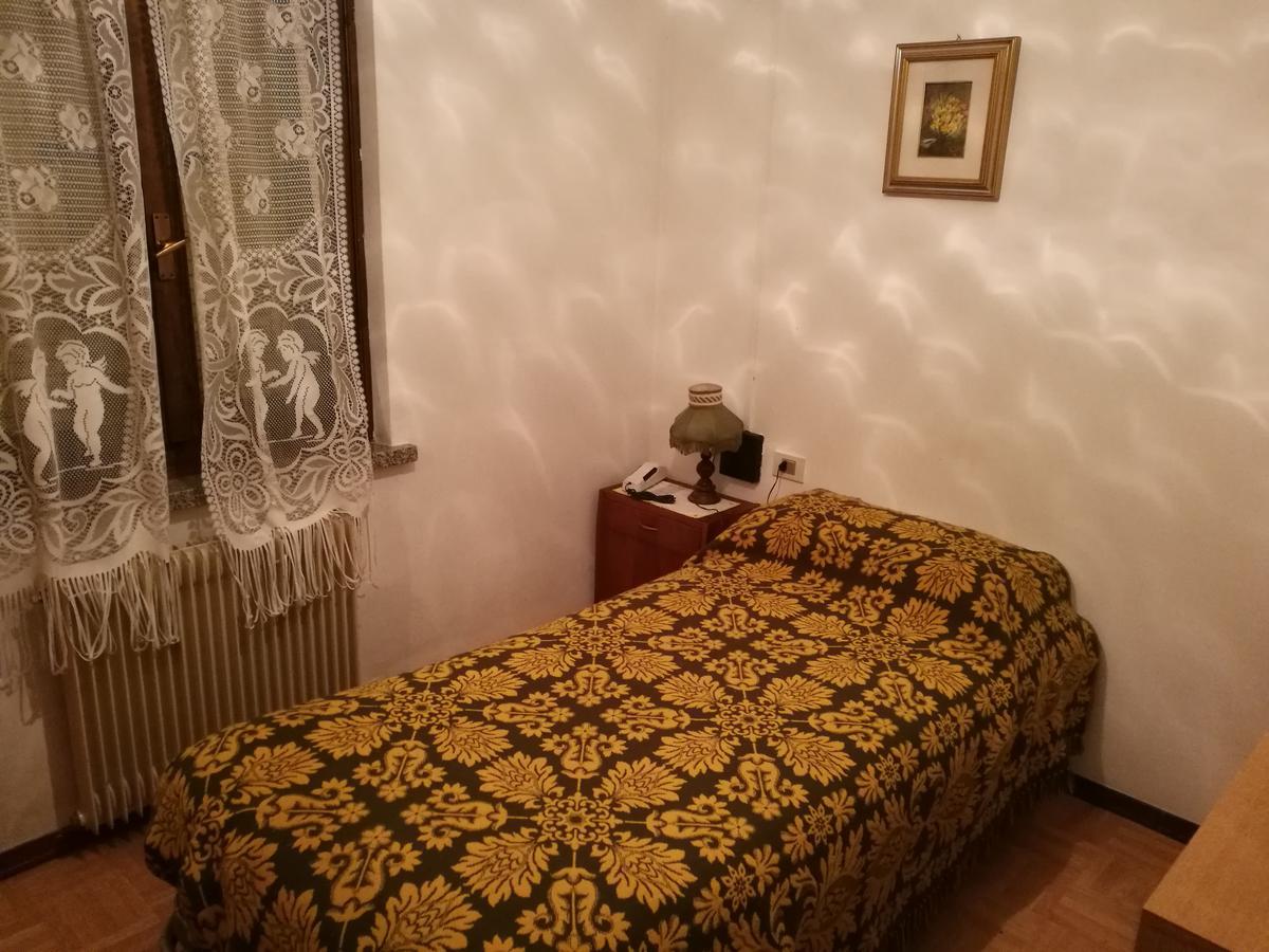 Albergo Roncone ภายนอก รูปภาพ